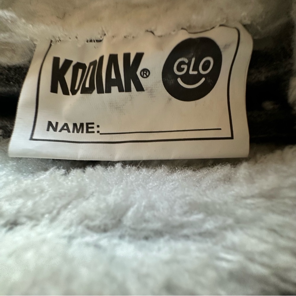 Kodiak Cali Glo Pac Boot, a waterproof and insulated girls' winter boot. - Picture 4 of 7